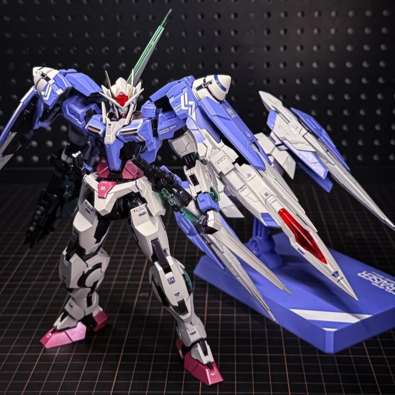 Bandai Gundam Hg - Yeni Menghu Model MB 1/100 00